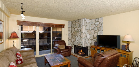 THE CRESTWOOD image 8